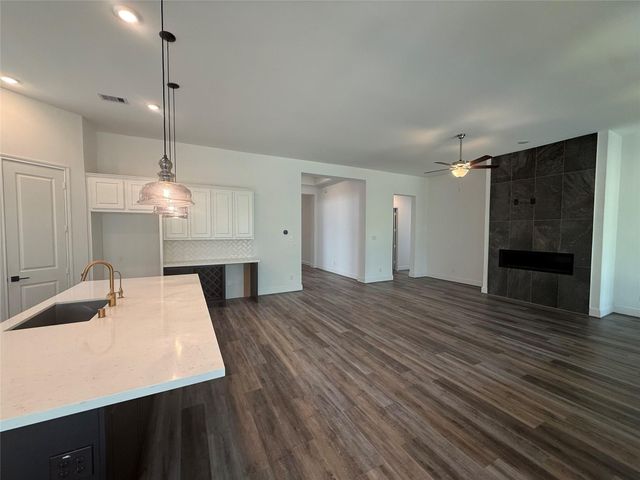 15423 Sun Rose Street, Conroe, TX 77302