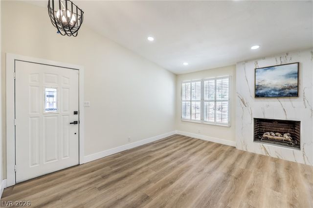 4370 Lariat Drive, Las Vegas, NV 89121