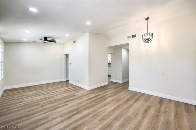 4370 Lariat Drive, Las Vegas, NV 89121