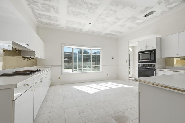 588 Mooney Road, Fort Walton Beach, FL 32547