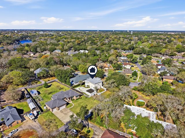 588 Mooney Road, Fort Walton Beach, FL 32547