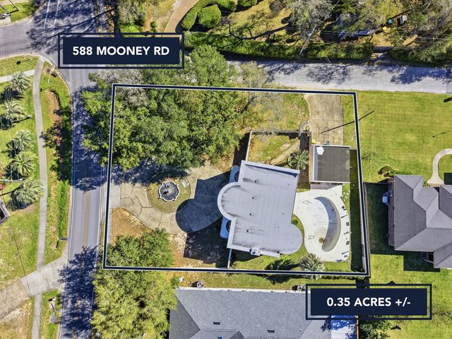 588 Mooney Road, Fort Walton Beach, FL 32547