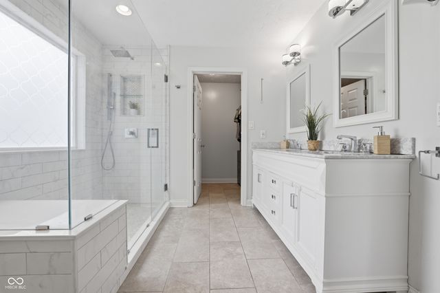 11224 Echo Ridge Lane, Indianapolis, IN 46236