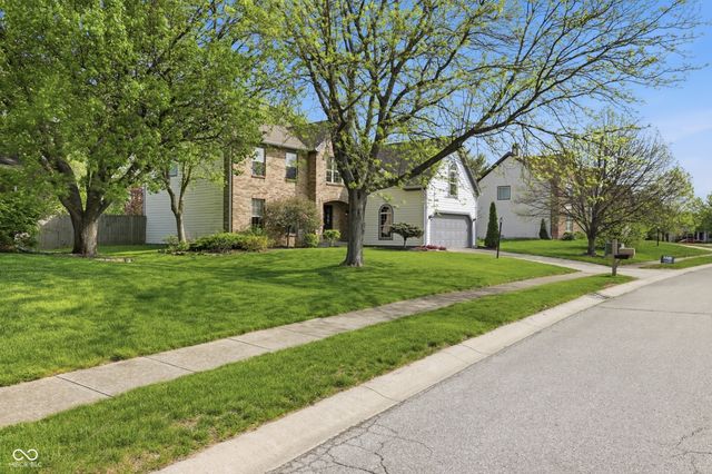 11224 Echo Ridge Lane, Indianapolis, IN 46236