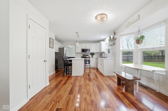 11224 Echo Ridge Lane, Indianapolis, IN 46236