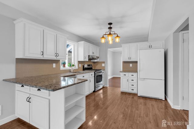 29 Liberty Drive, South Brunswick, NJ 08810