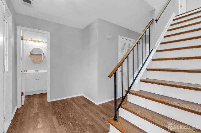 29 Liberty Drive, South Brunswick, NJ 08810