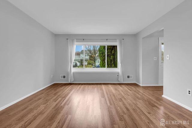 29 Liberty Drive, South Brunswick, NJ 08810