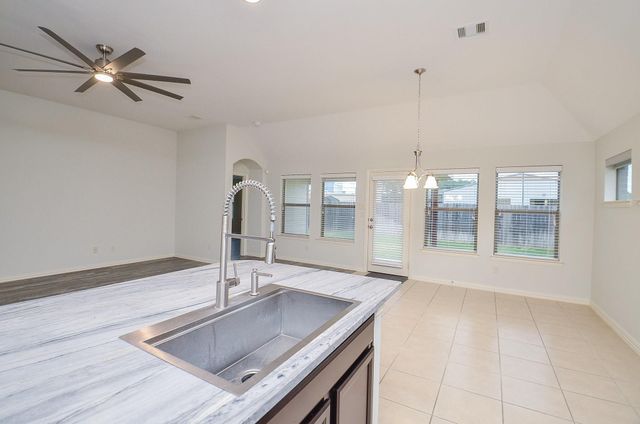 17902 Logans Pine Drive, Tomball, TX 77377