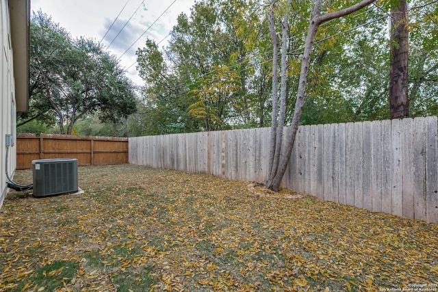 10052 Woodtrail, San Antonio, TX 78250