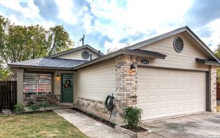 10052 Woodtrail, San Antonio, TX 78250