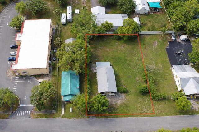1006 TALTON AVENUE, Deland, FL 32720