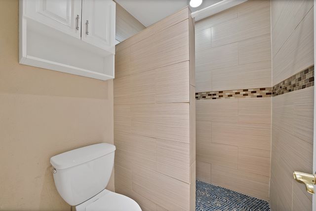 1611 Celeste Court, Arlington, TX 76012