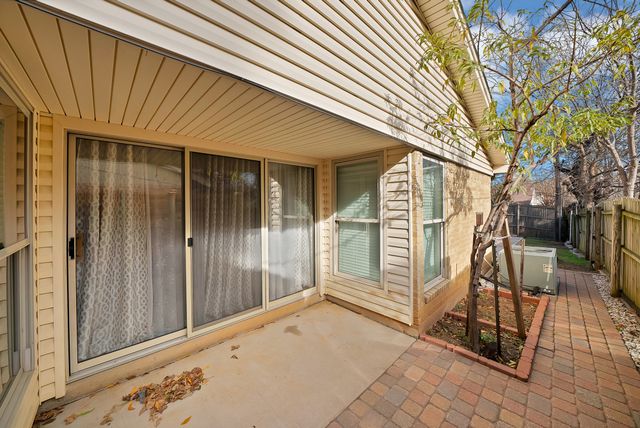 1611 Celeste Court, Arlington, TX 76012