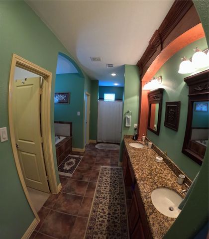 6401 County Road 3208, Lone Oak, TX 75453