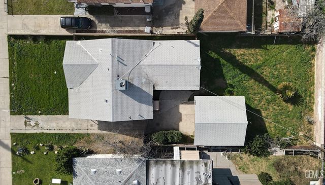 906 2nd Street, Bakersfield, CA 93304
