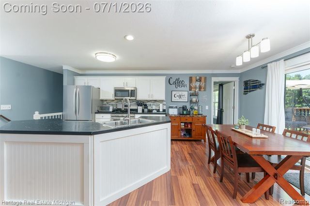 319 E Diamond Way, Morrice, MI 48857
