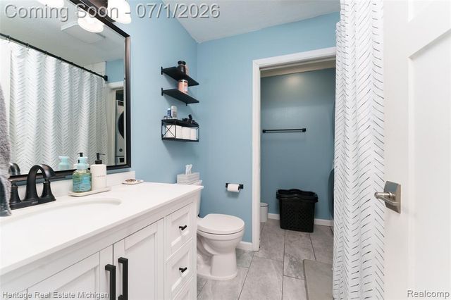 319 E Diamond Way, Morrice, MI 48857