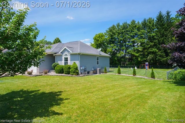 319 E Diamond Way, Morrice, MI 48857