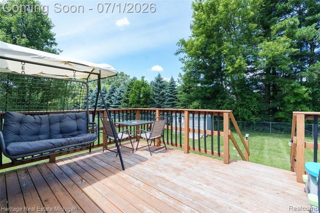 319 E Diamond Way, Morrice, MI 48857