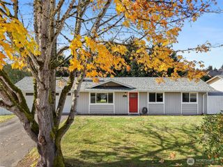 2412 21st Street SE, Puyallup, WA 98374
