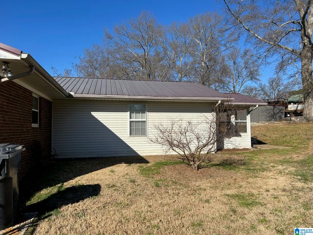 505 NEWBERRY DRIVE, Weaver, AL 36277