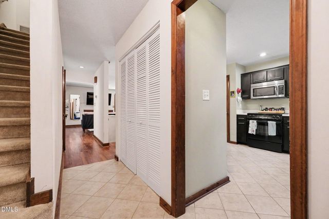 25 Willow Bridge Drive, Durham, NC 27707
