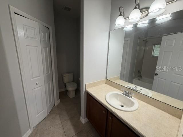 6025 NE APOLLOS CORNER WAY, Orlando, FL 32829