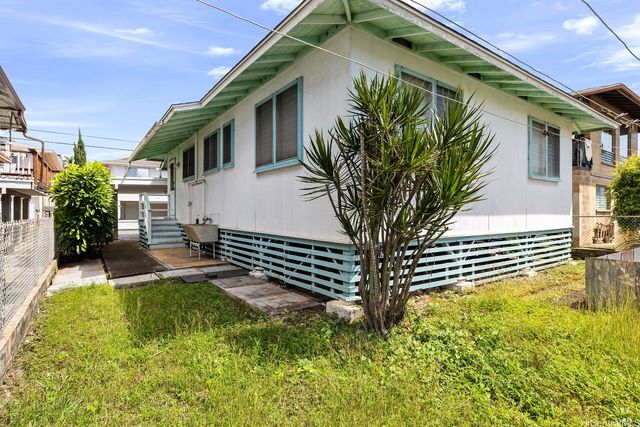 519 Panui Street, Honolulu, HI 96817