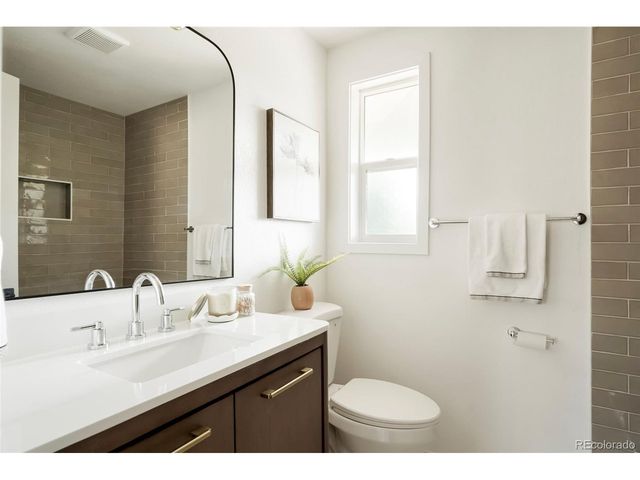 5390 Julian St, Denver, CO 80221