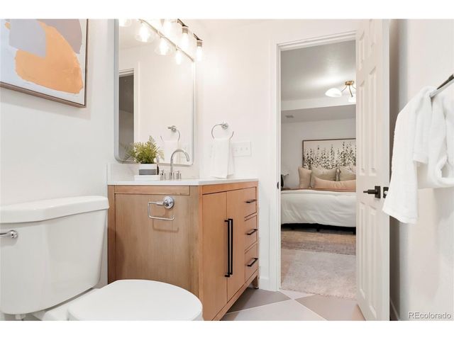 5390 Julian St, Denver, CO 80221