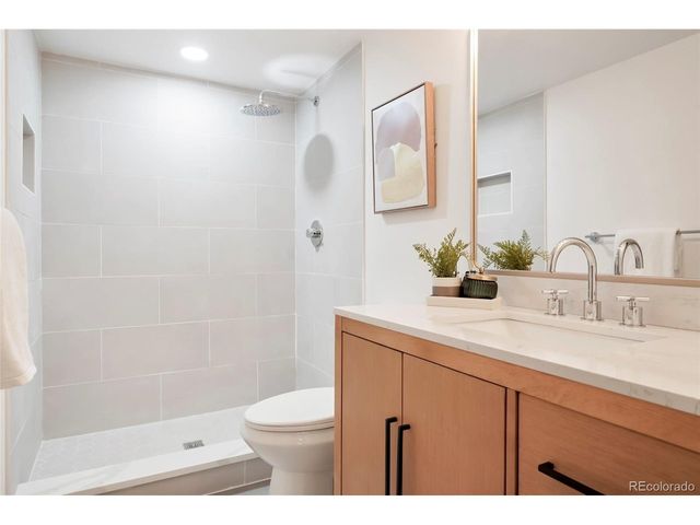 5390 Julian St, Denver, CO 80221