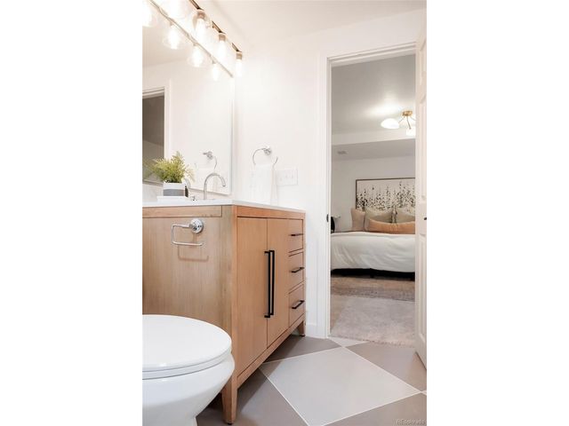 5390 Julian St, Denver, CO 80221