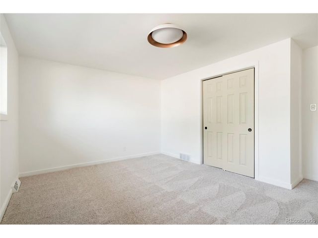5390 Julian St, Denver, CO 80221