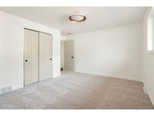 5390 Julian St, Denver, CO 80221
