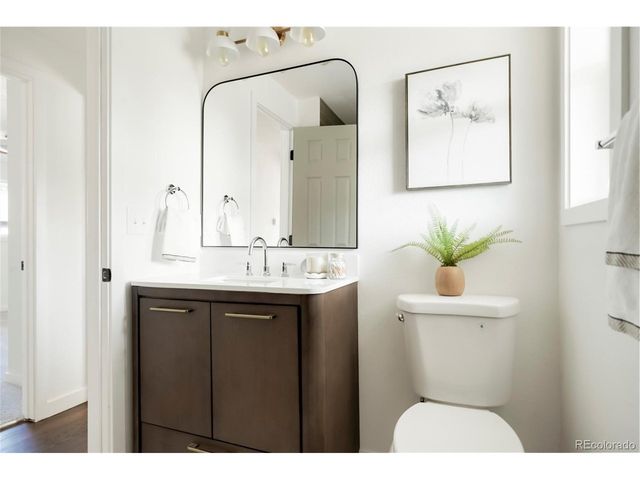 5390 Julian St, Denver, CO 80221
