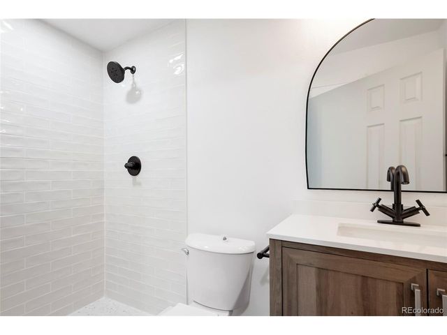 5390 Julian St, Denver, CO 80221