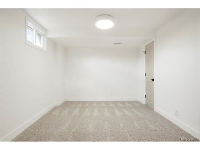 5390 Julian St, Denver, CO 80221
