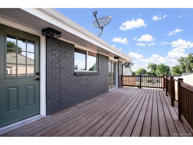 5390 Julian St, Denver, CO 80221