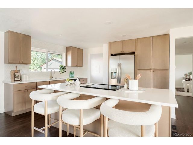 5390 Julian St, Denver, CO 80221