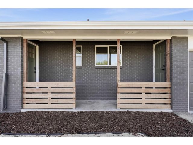 5390 Julian St, Denver, CO 80221