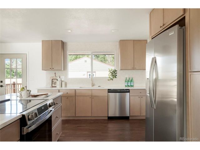 5390 Julian St, Denver, CO 80221