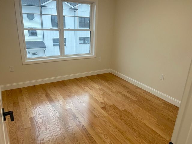 84 Arcadia 1, Revere, MA 02151