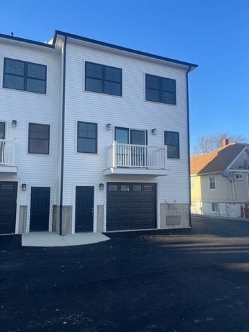 84 Arcadia 1, Revere, MA 02151