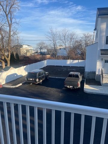 84 Arcadia 1, Revere, MA 02151