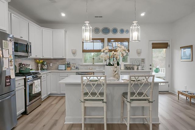 129 Sabal Court, Summerville, SC 29483