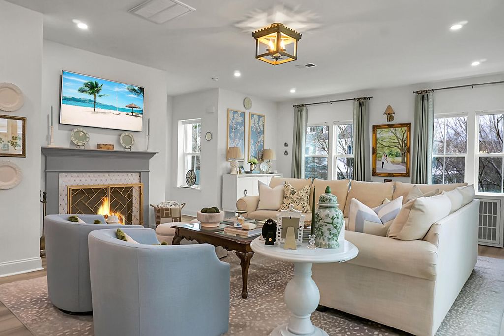 Image 26 of property listing at 129 Sabal Court, Summerville, SC 29483