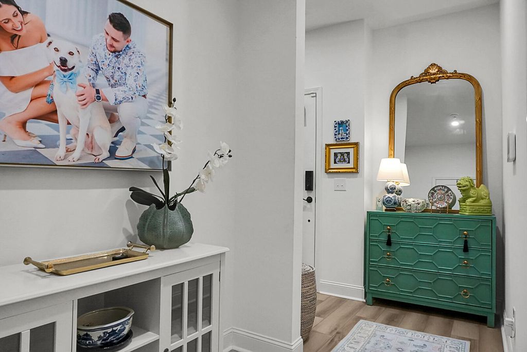 Image 6 of property listing at 129 Sabal Court, Summerville, SC 29483