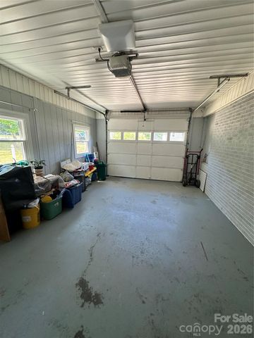 1327 Reid Street, Statesville, NC 28677