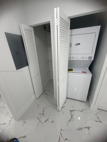 2431 NW 23rd St 1, Miami, FL 33142